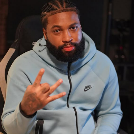 Chris Sails is a famous American YouTuber, rapper, and social media influencer.